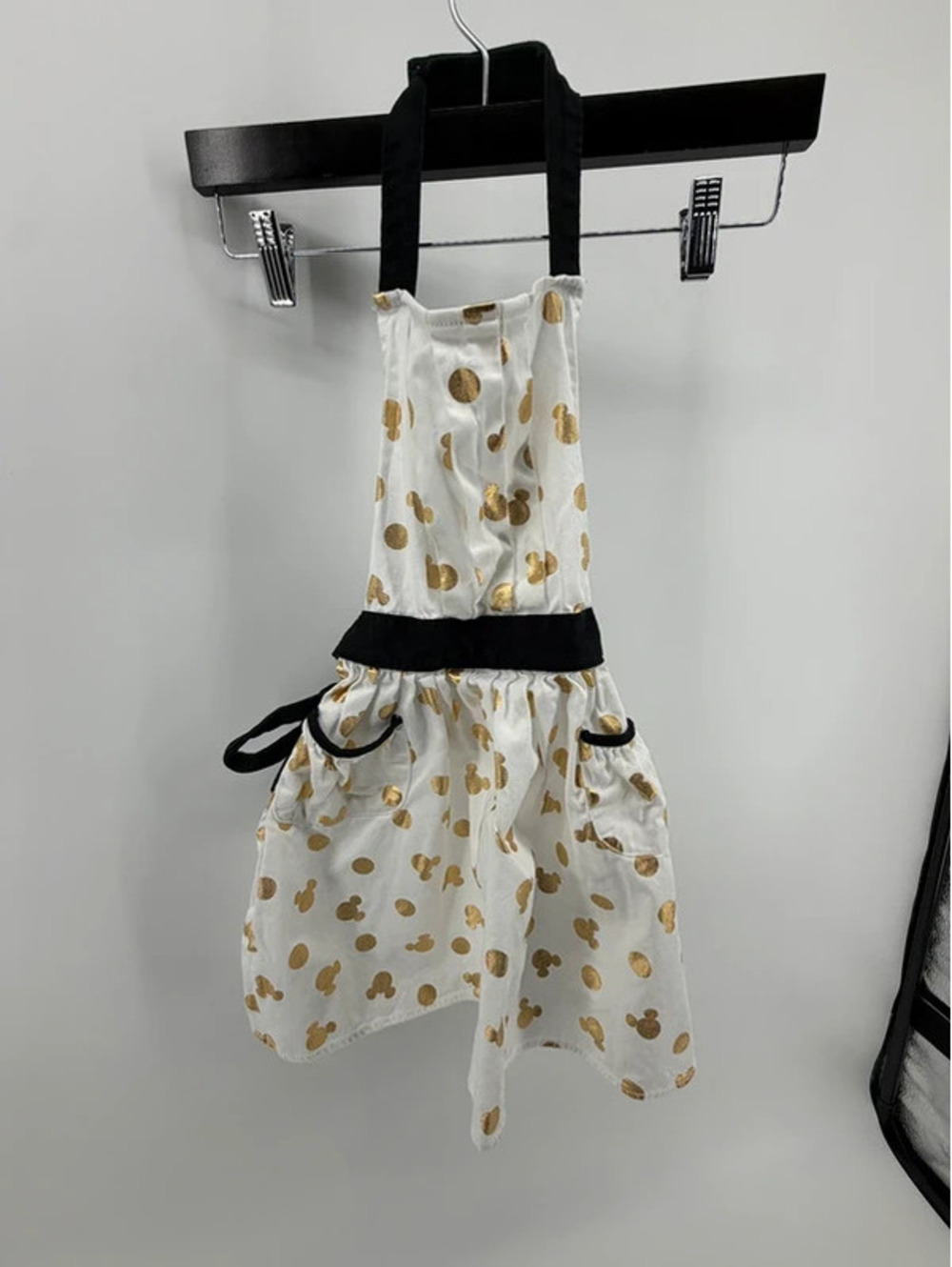 Disney Kids Mickey Mouse Gold Print White Apron One Size Black Trim Pockets
